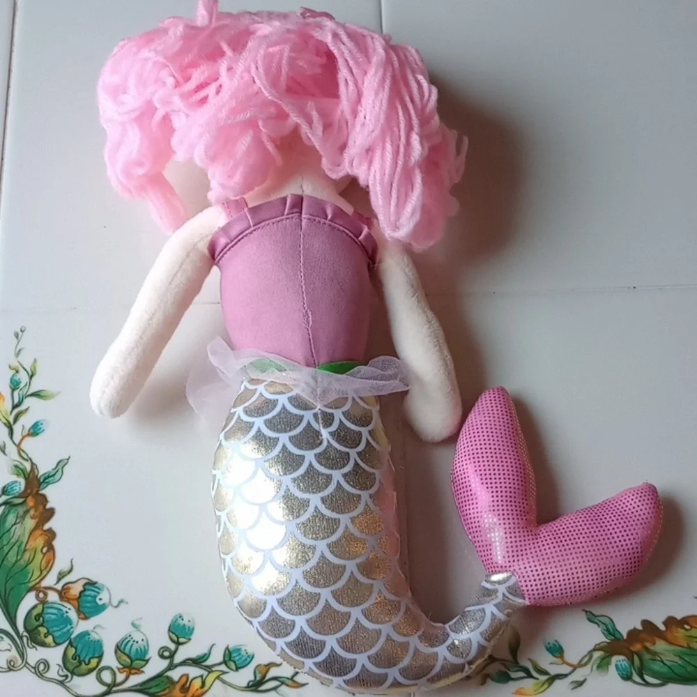 Mermaids 🧜🏻♀️🪸🌊 Plush Duo - Picture 7 of 7